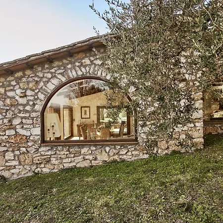 ヴィラ Umbria Luxury Pool&olivetrees Penna in Teverina